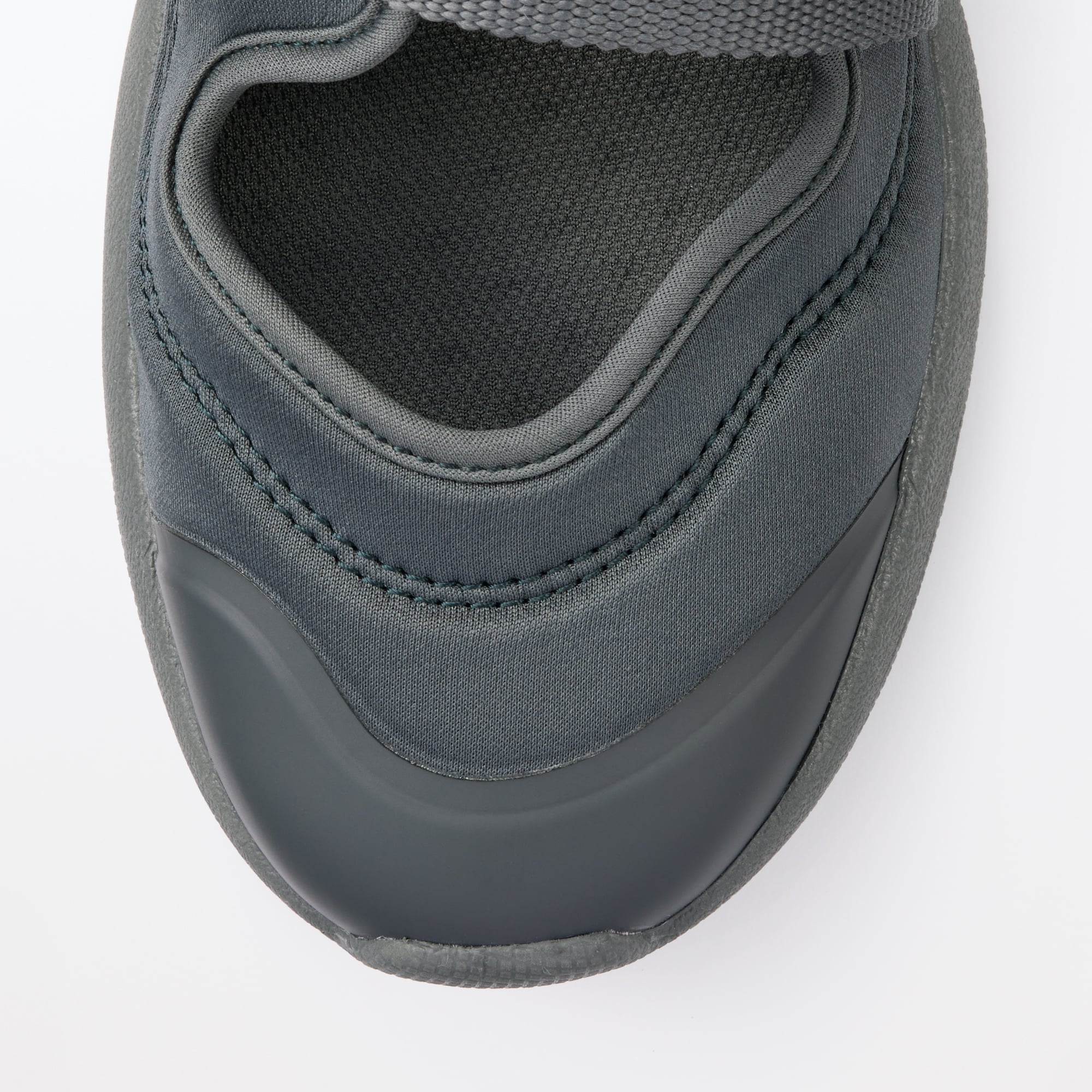 スニーカーサンダル