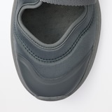 スニーカーサンダル