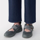 スニーカーサンダル