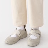 スニーカーサンダル