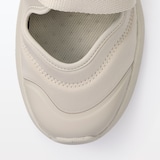 スニーカーサンダル