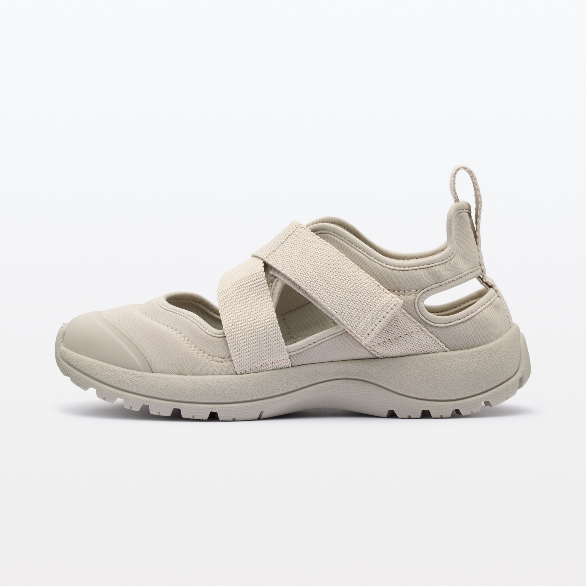 スニーカーサンダル