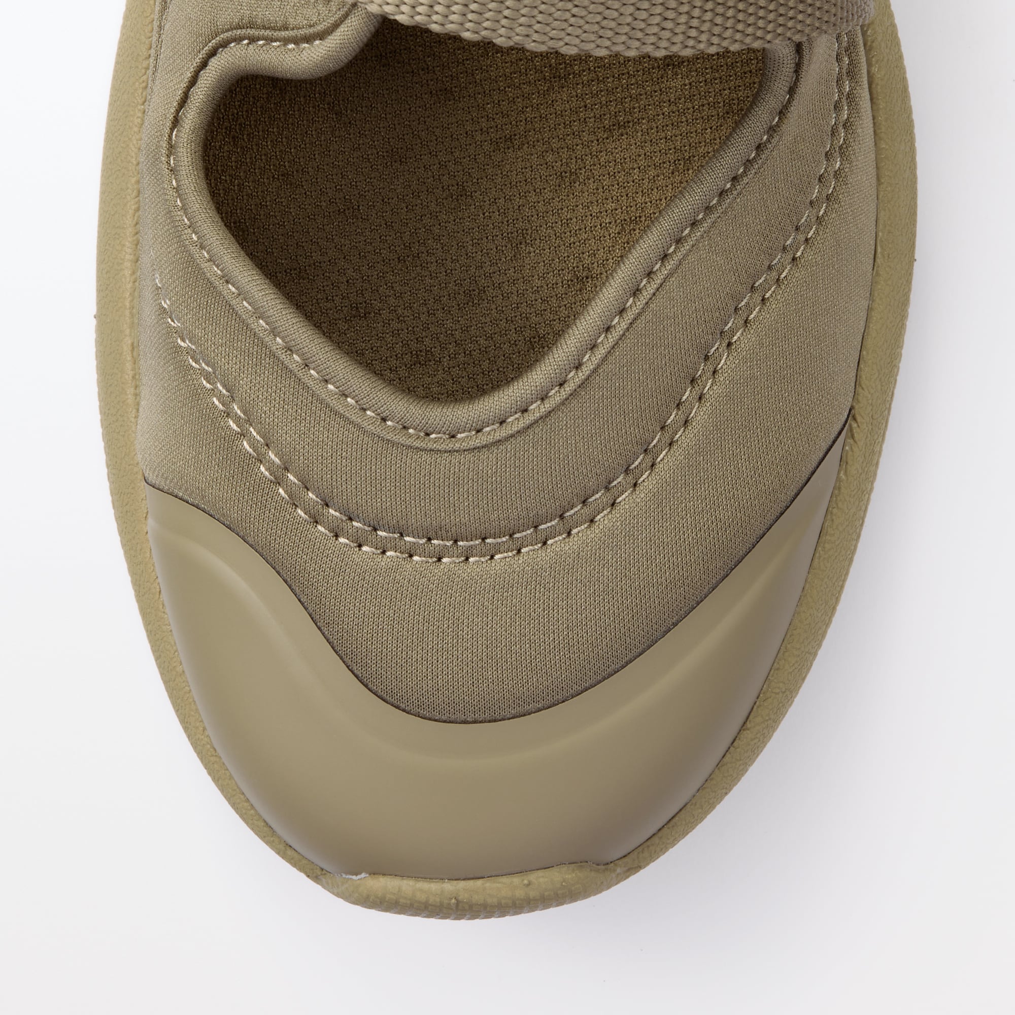 スニーカーサンダル