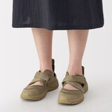 スニーカーサンダル