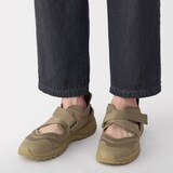 スニーカーサンダル