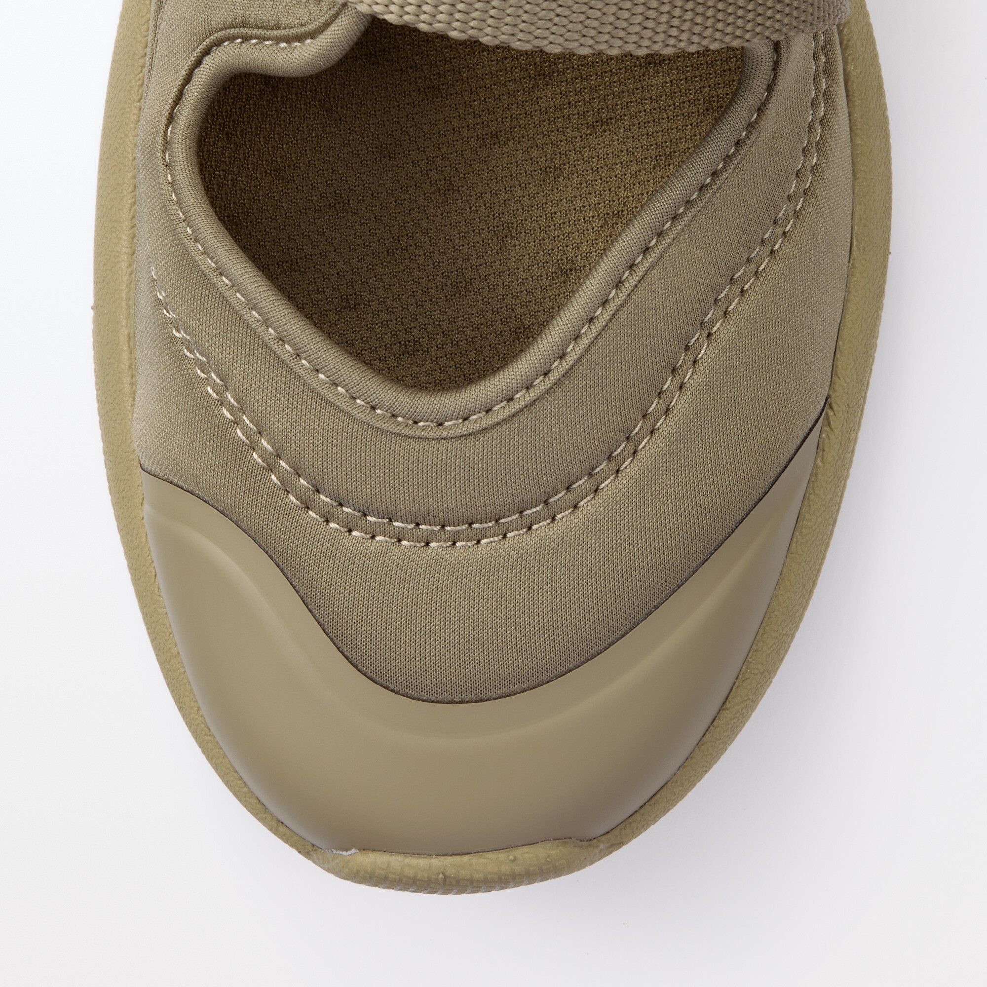 スニーカーサンダル