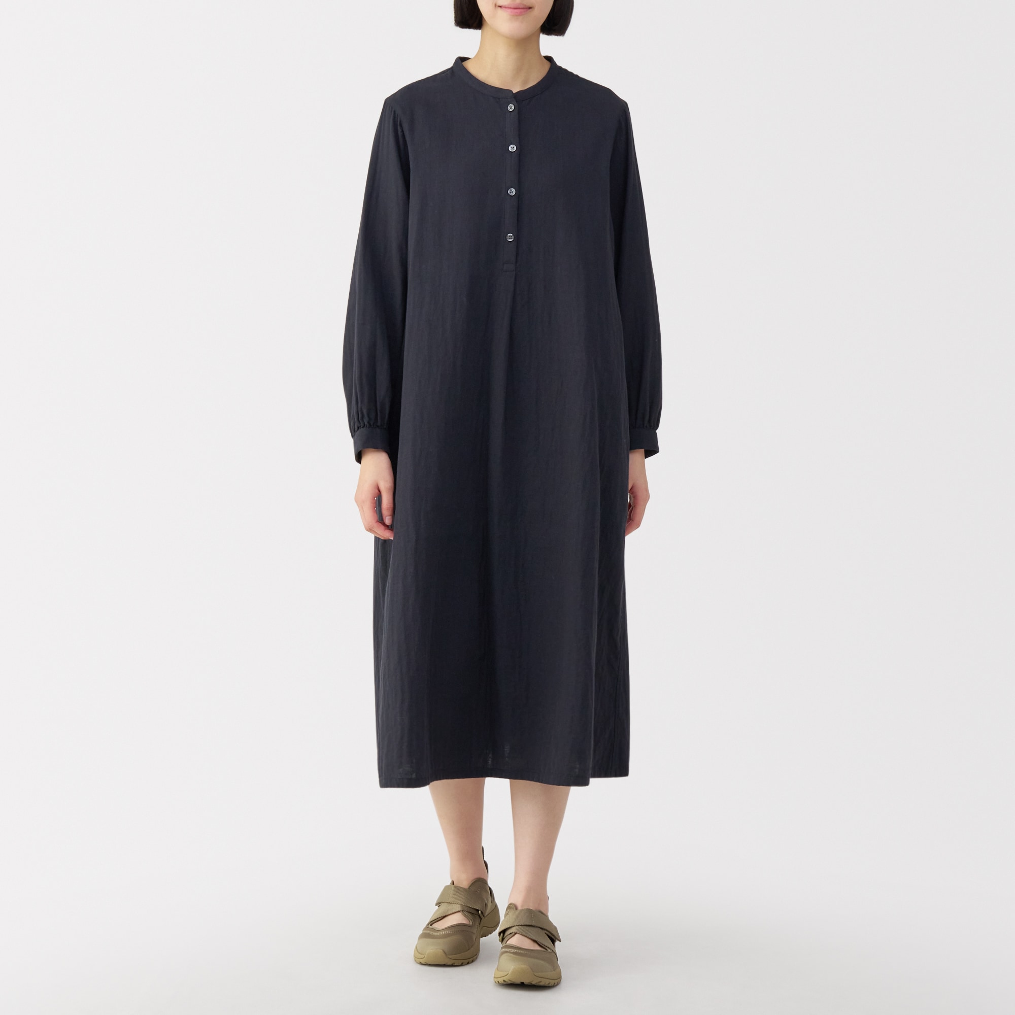 スニーカーサンダル