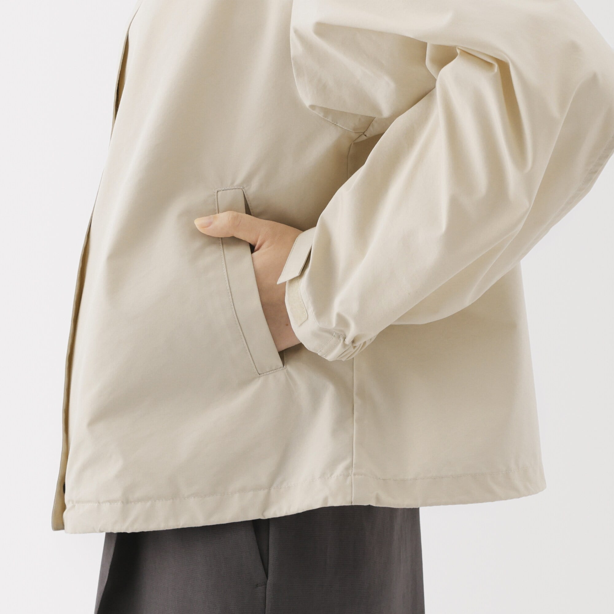 婦人　撥水　フードジャケット