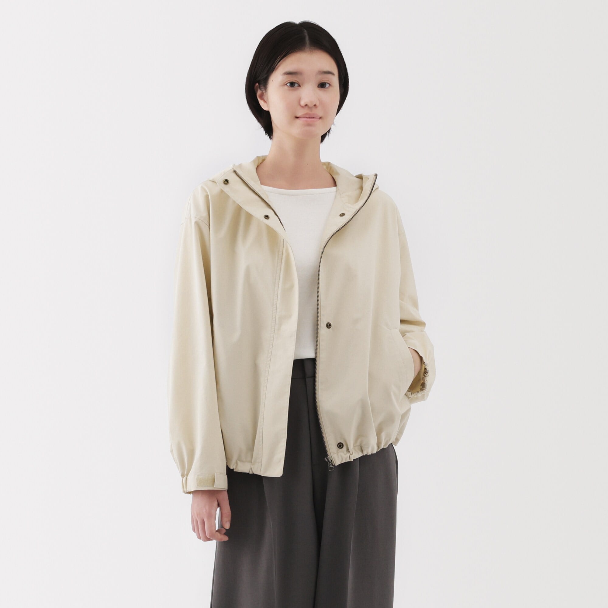 婦人　撥水　フードジャケット