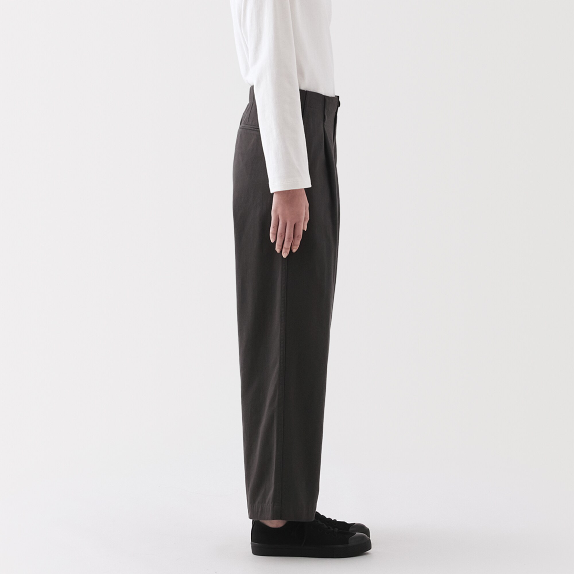 婦人 ムラ糸 チノタックワイドパンツ 股下短め（OS） | 無印良品