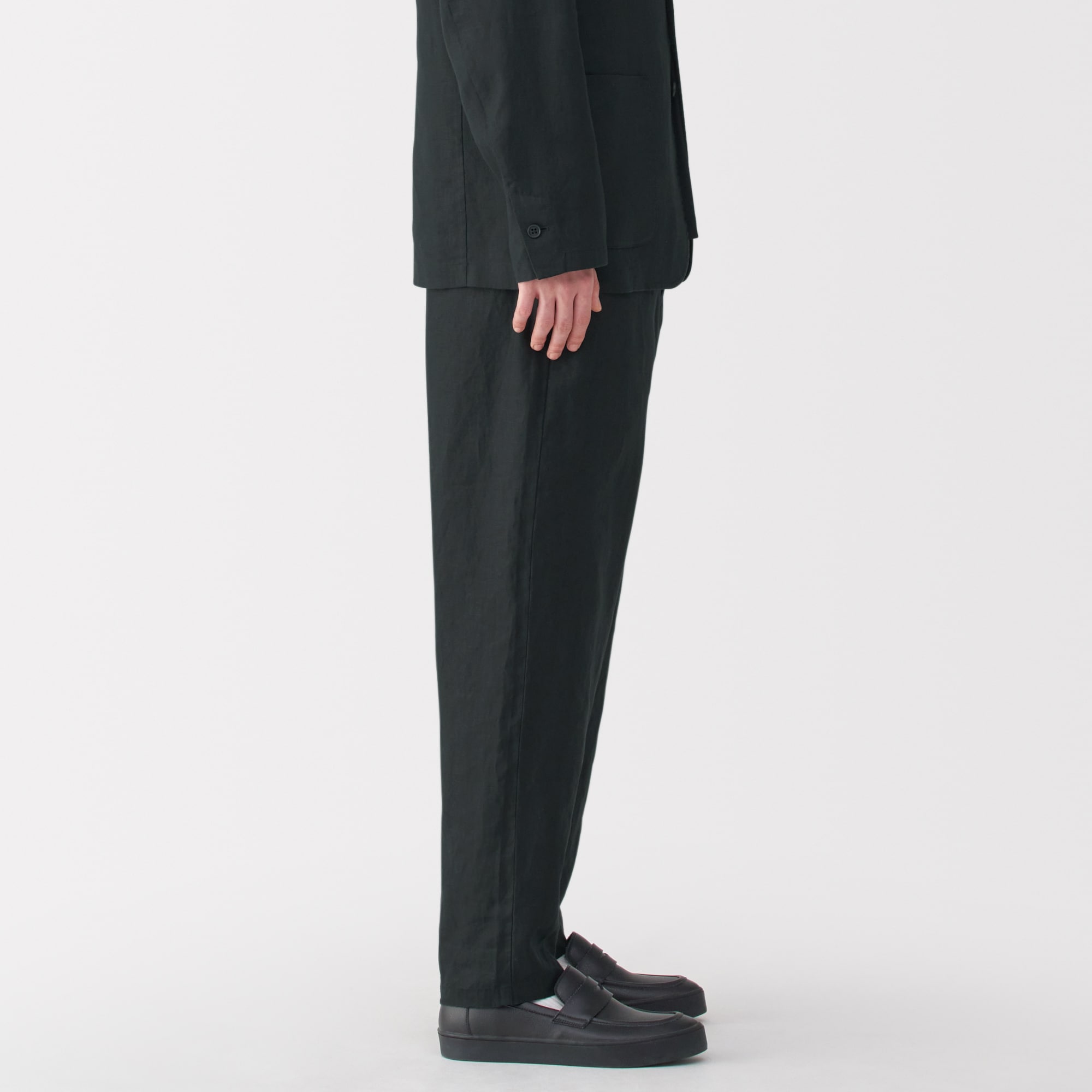 無印良品 新品 リネン洗いざらしテーパードパンツ 紳士 L 黒