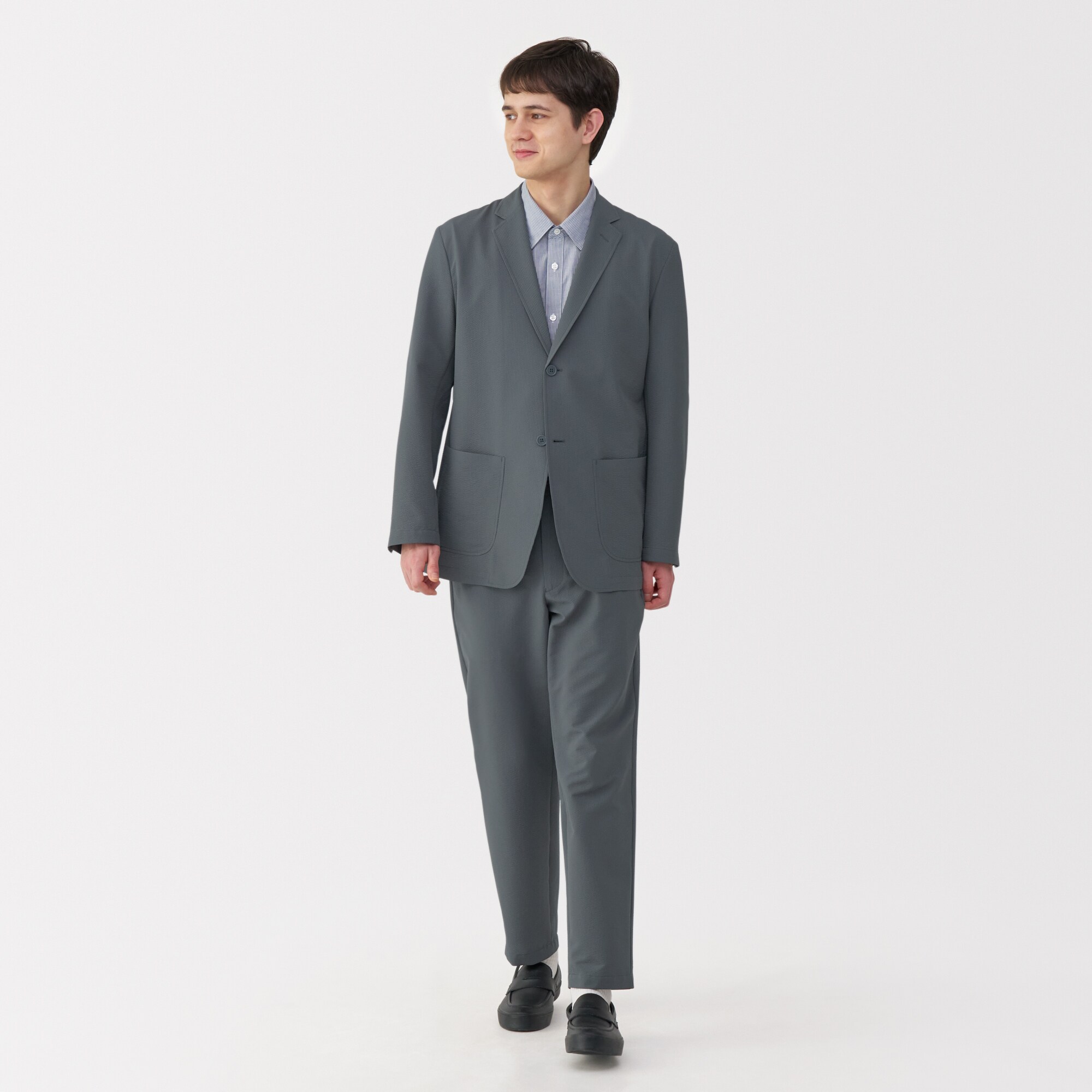 紳士　風を通すストレッチサッカーノータックパンツ