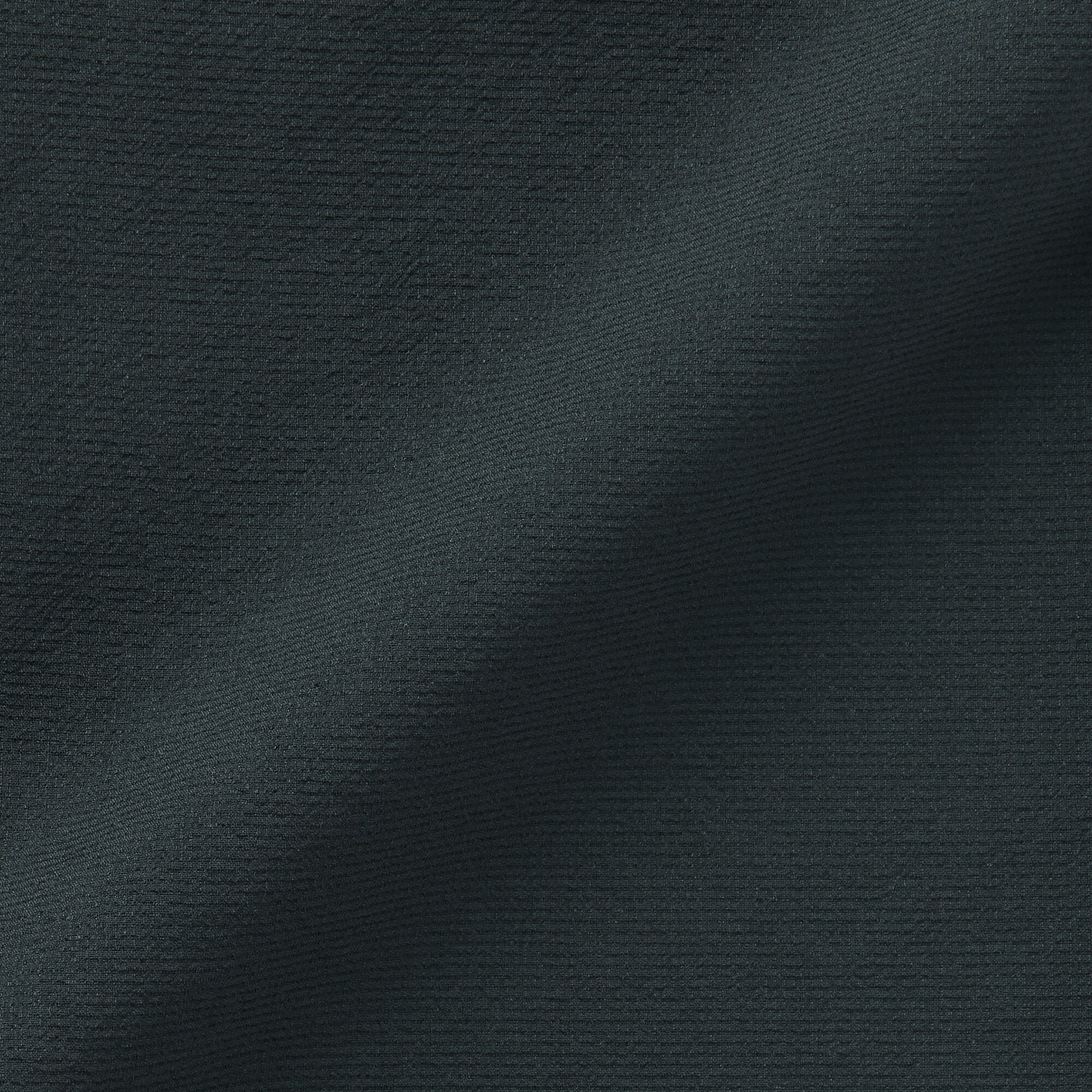 紳士　風を通すタックテーパードパンツ