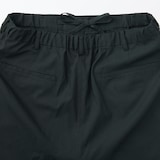 紳士　風を通すタックテーパードパンツ