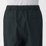 紳士　風を通すタックテーパードパンツ