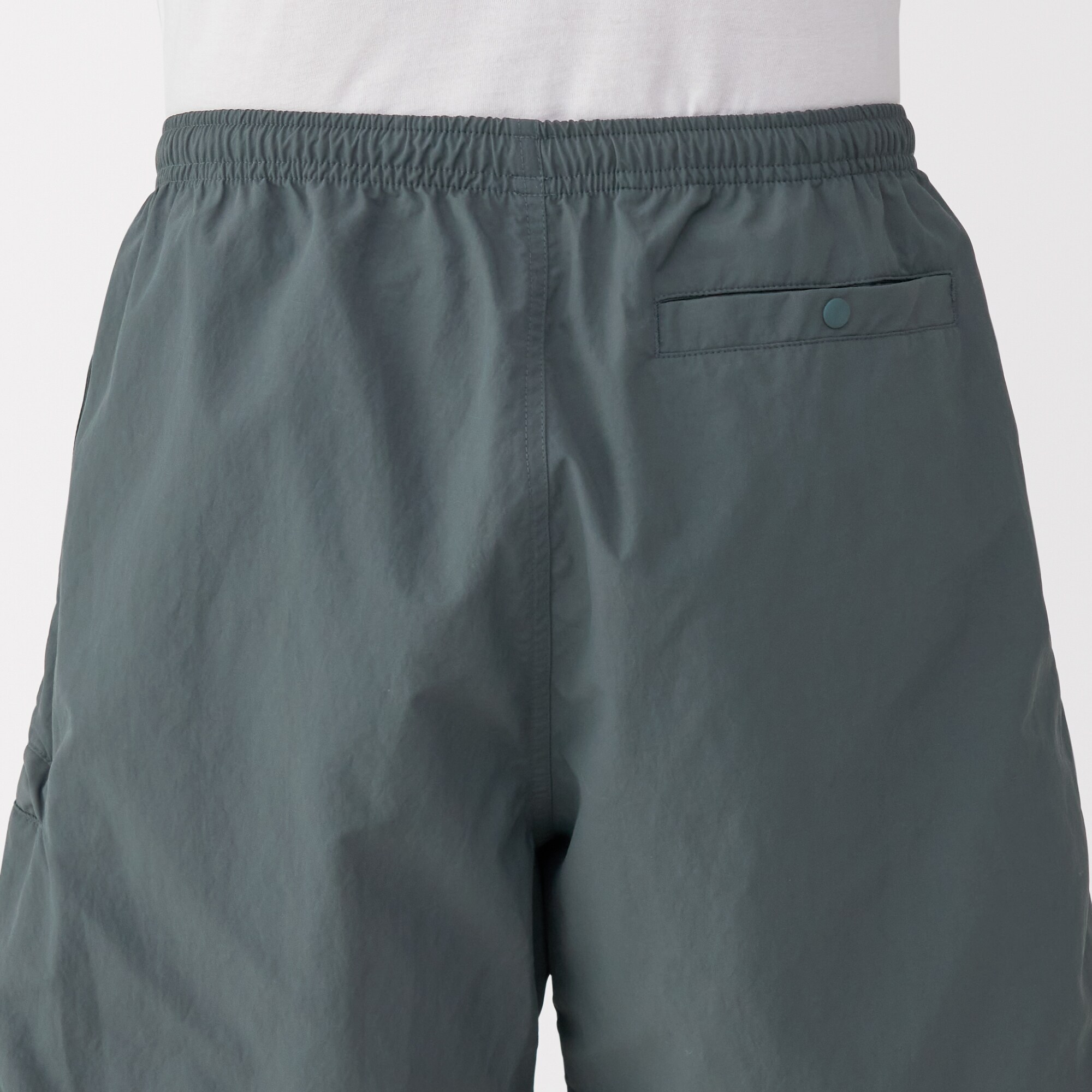 紳士　撥水ナイロンポケッタブルショートパンツ