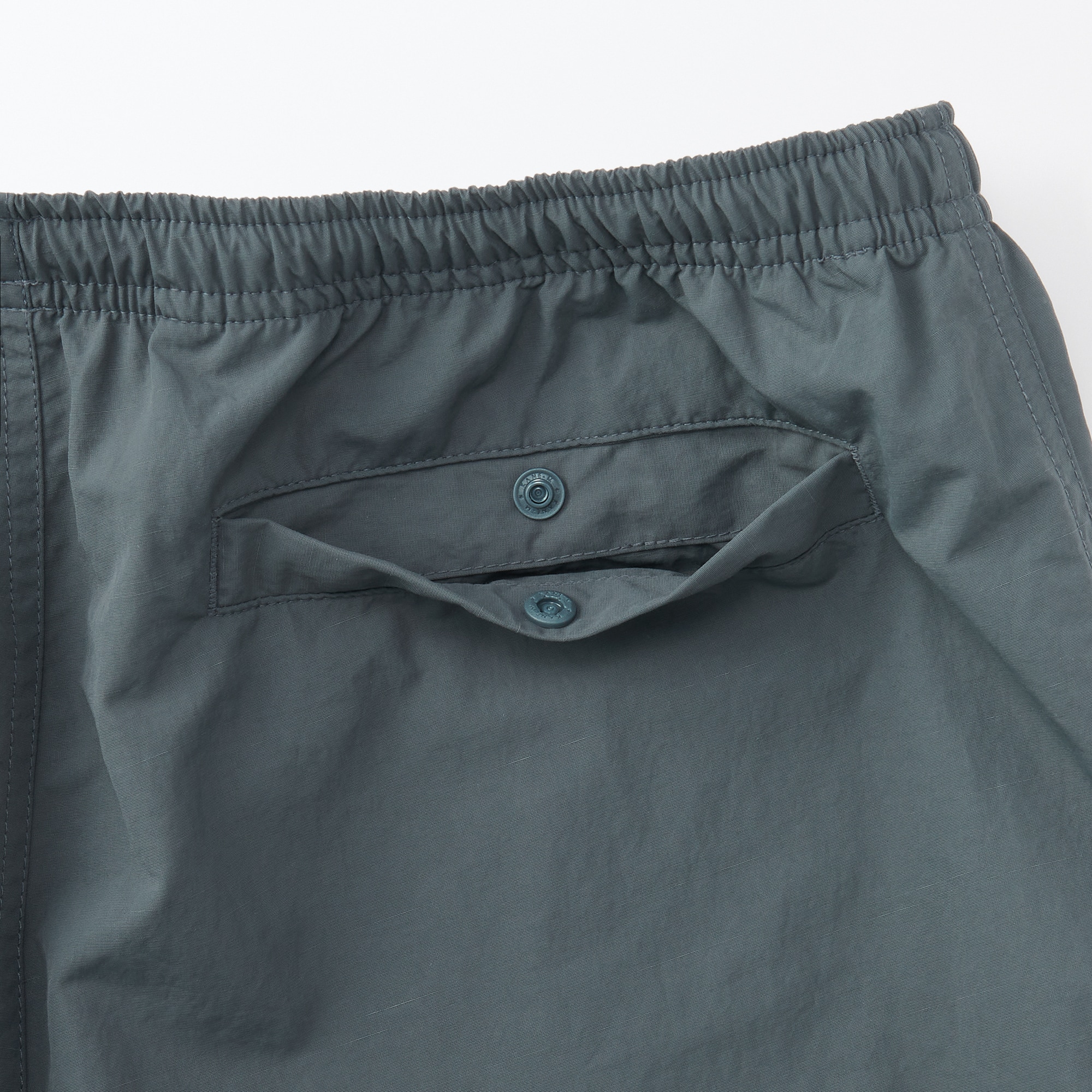 紳士　撥水ナイロンポケッタブルショートパンツ