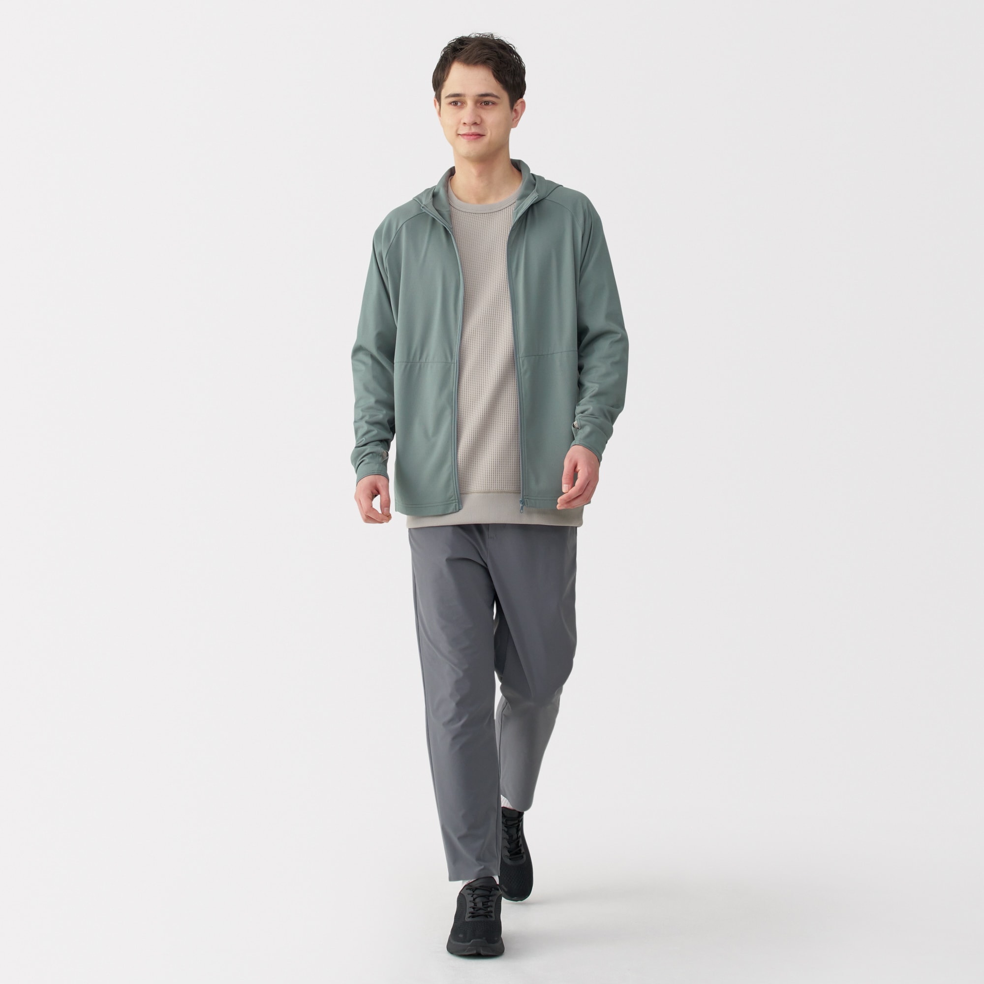 紳士　ＵＶカット乾きやすいポケッタブルジップパーカ