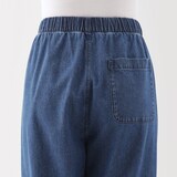 婦人　洗いざらし　デニムイージーテーパードパンツ