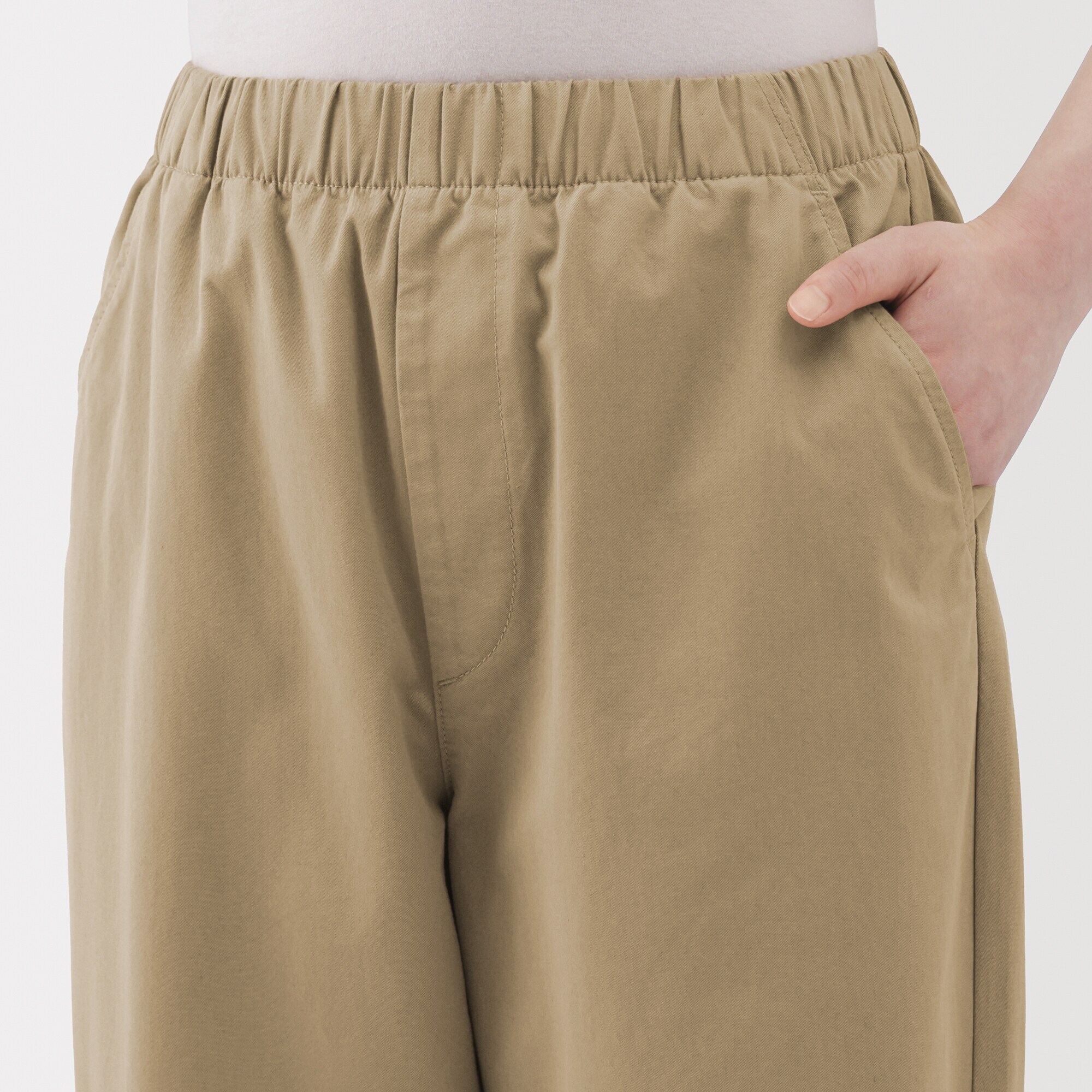 婦人　洗いざらし　コットンイージーテーパードパンツ