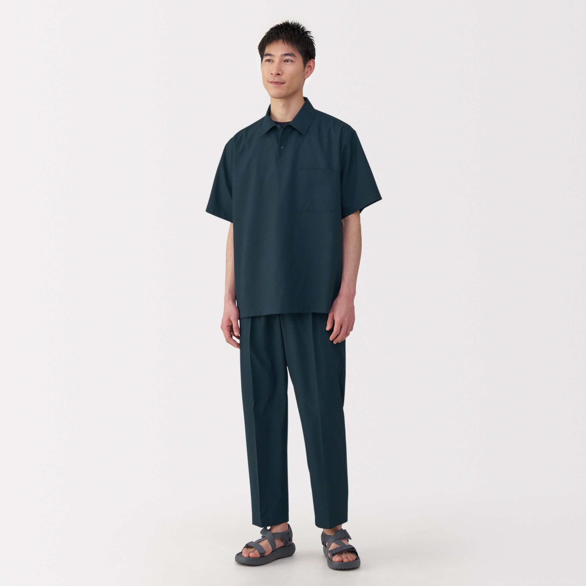 紳士　風を通す半袖布帛ポロシャツ