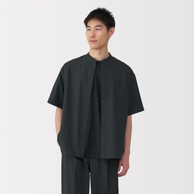 紳士　風を通すスタンドカラー半袖シャツ