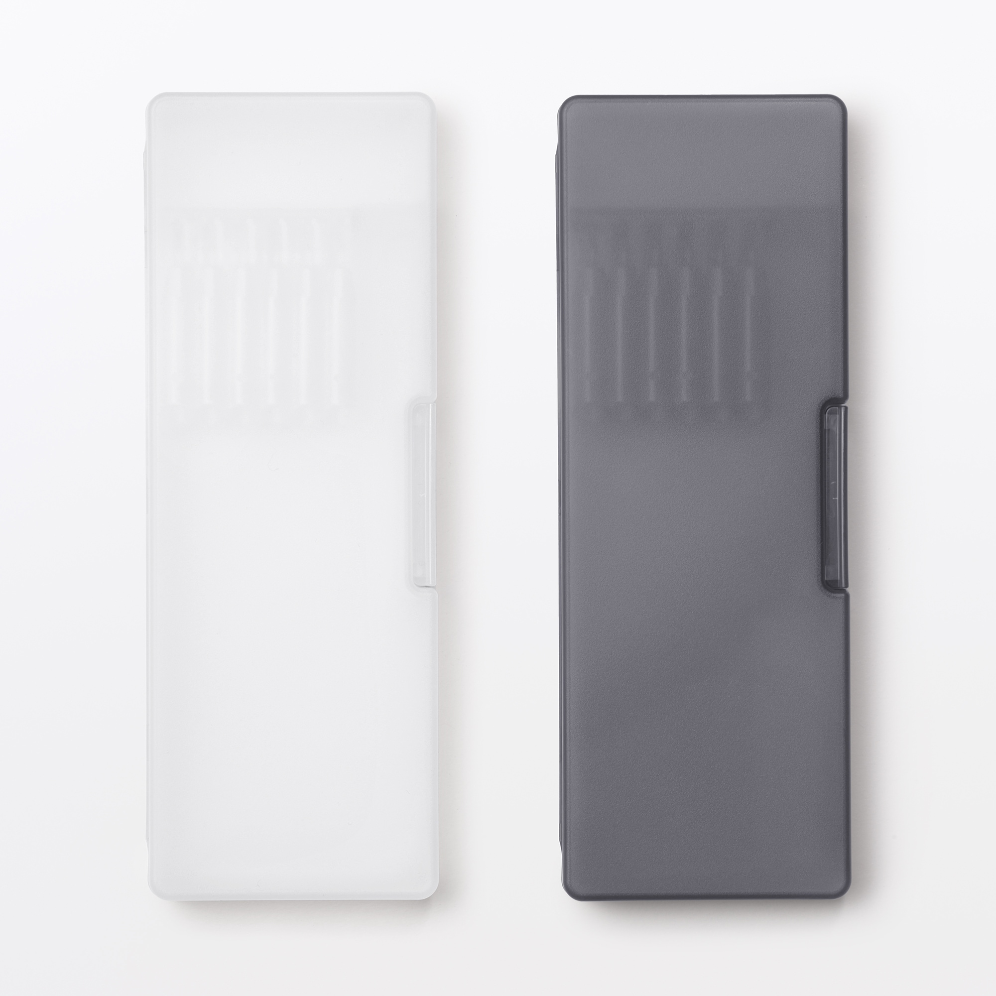 ポリプロピレン　仕切りが外せる筆箱