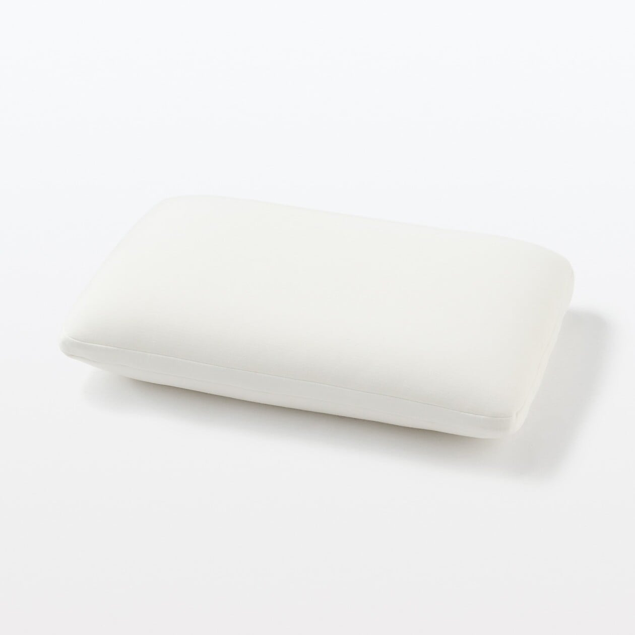 カバーが洗える　ふっくらまくらの商品画像