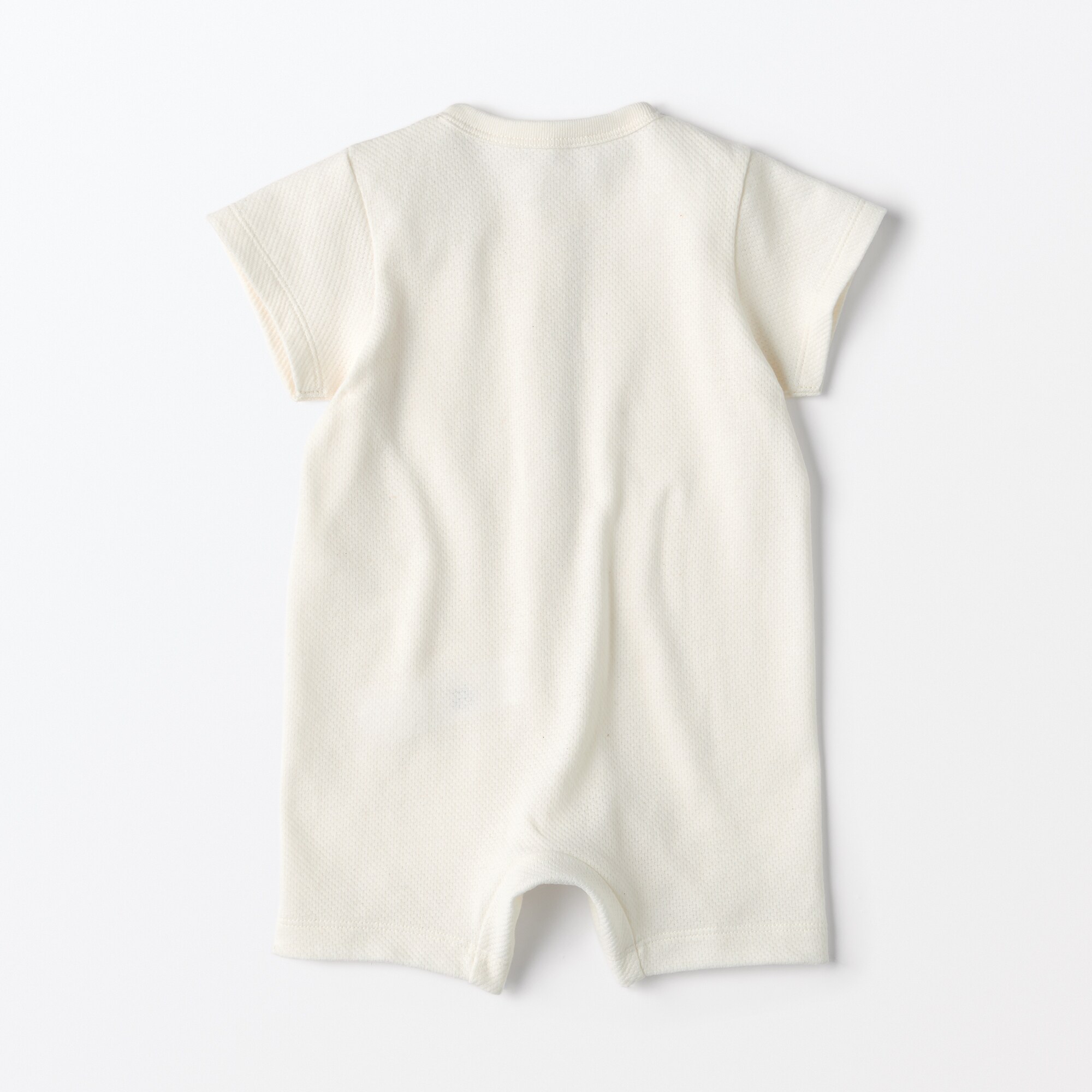 ベビー　脇に縫い目のない鹿の子編み半袖ショートオール