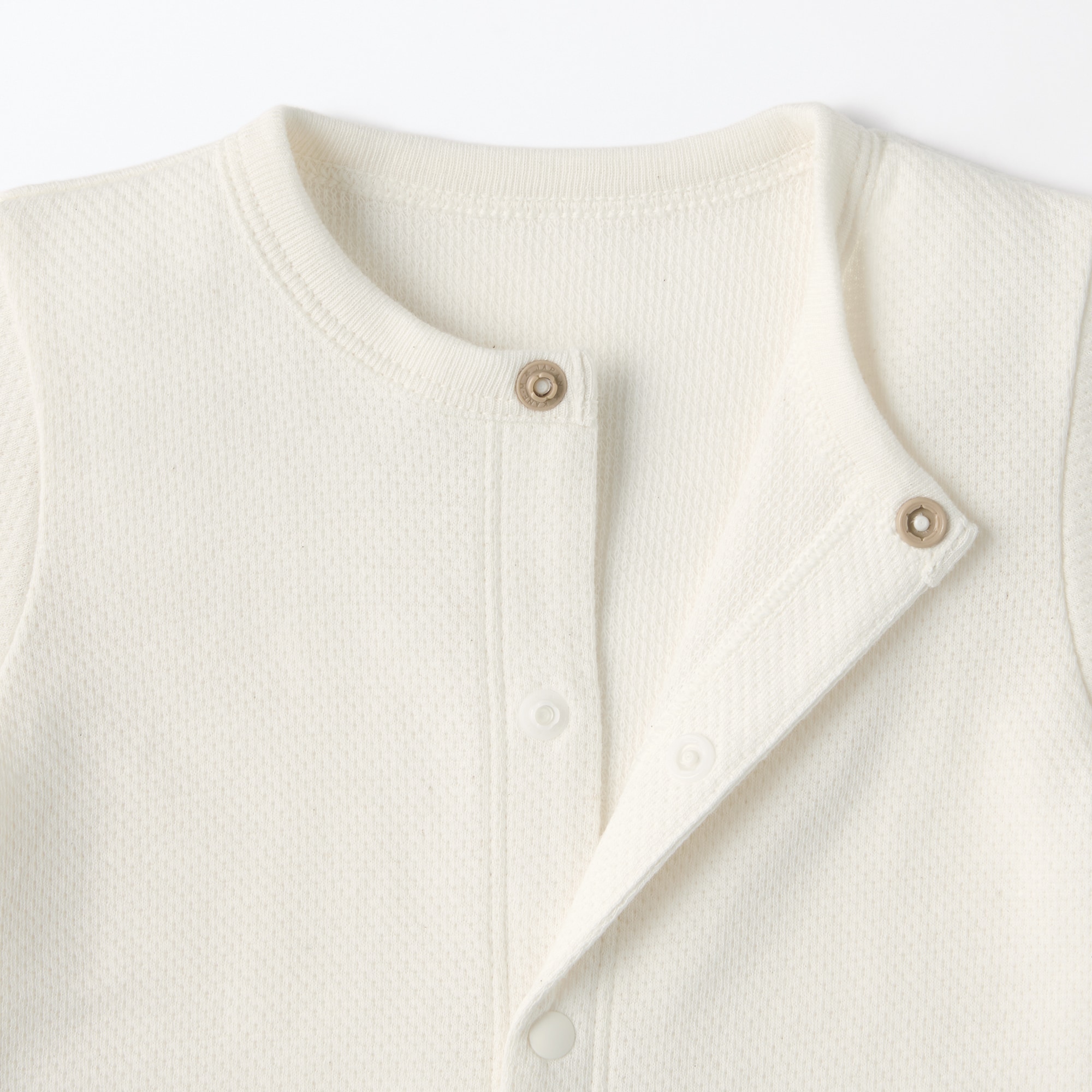 ベビー　脇に縫い目のない鹿の子編み半袖ショートオール