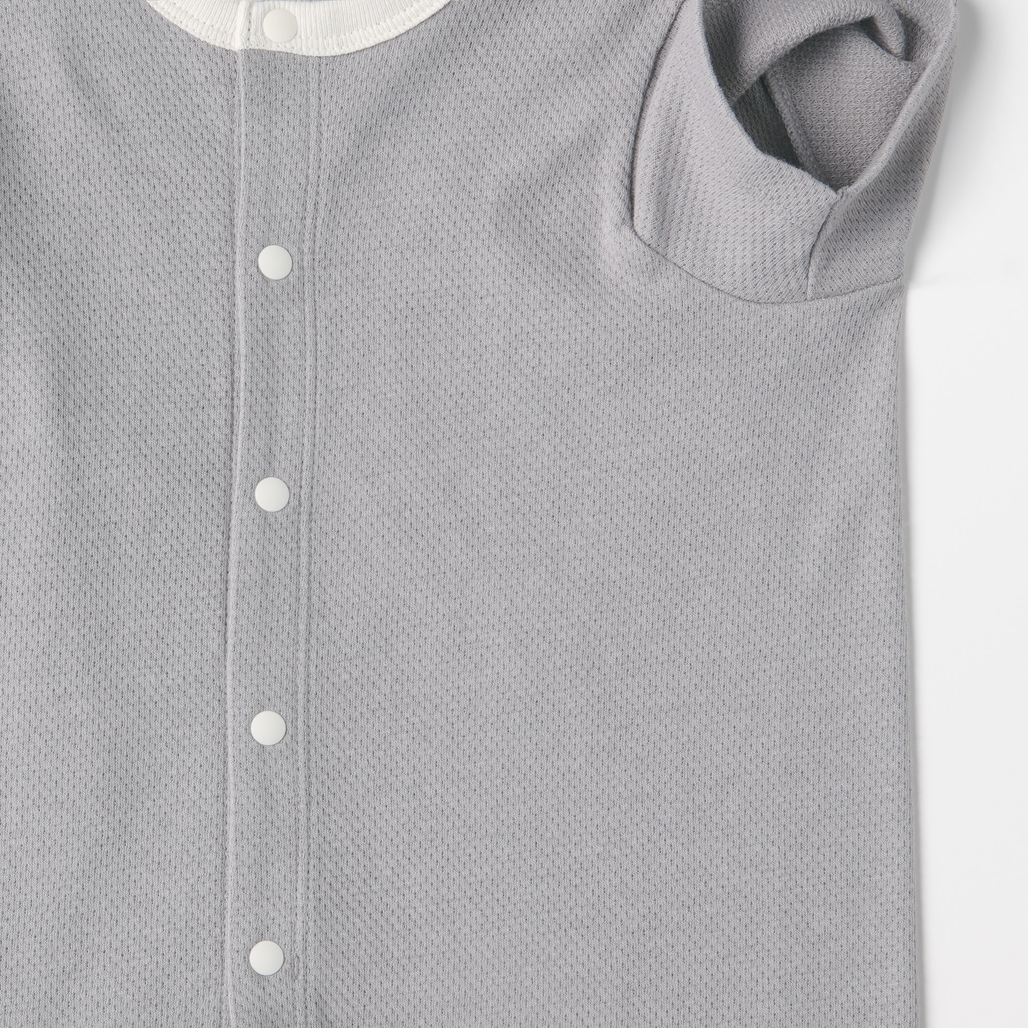 ベビー　脇に縫い目のない鹿の子編み半袖ショートオール