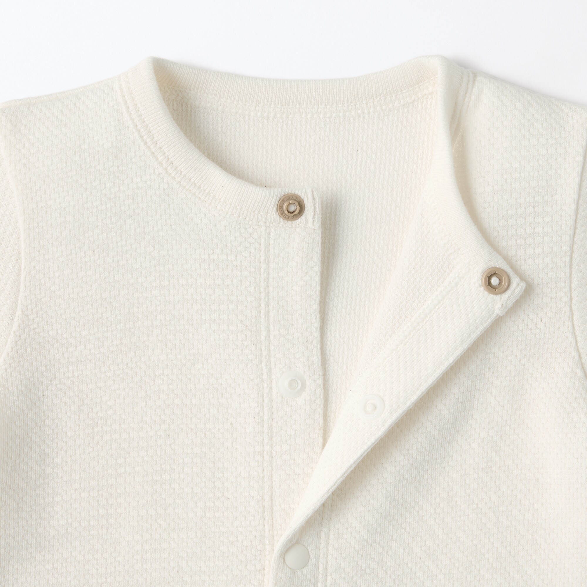 ベビー　脇に縫い目のない鹿の子編み半袖ショートオール