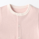 ベビー　脇に縫い目のない鹿の子編み半袖ショートオール