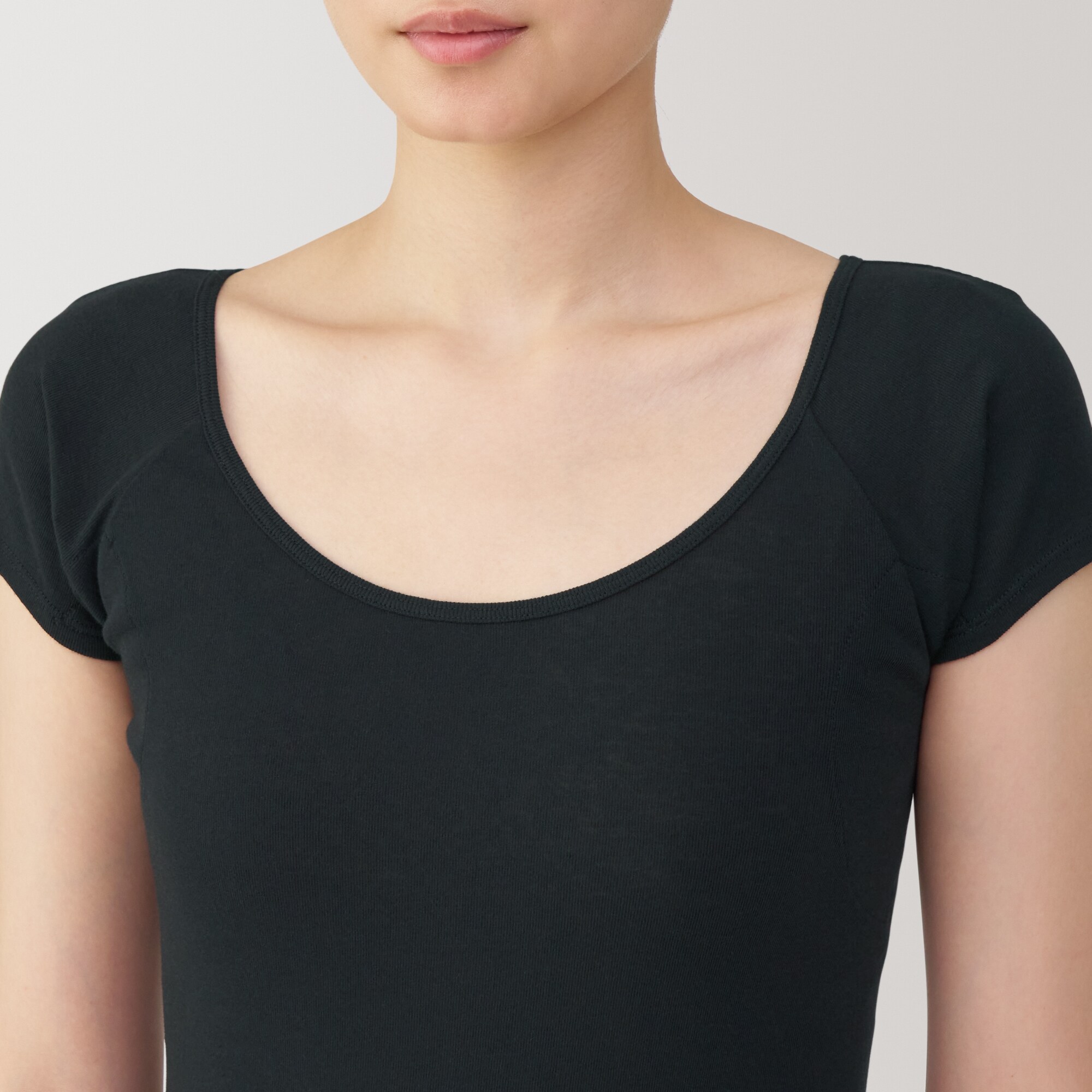 婦人　さらっと綿汗取りパッド付きフレンチスリーブ