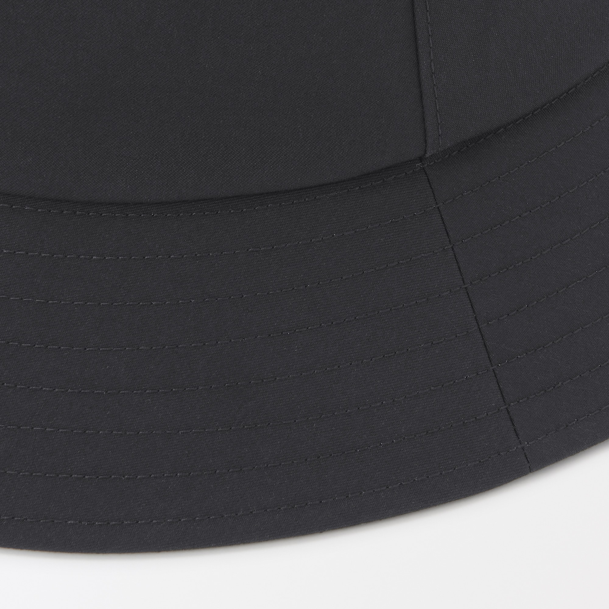 ＵＶカット　透湿撥水　防水テープ使い　バケットハット