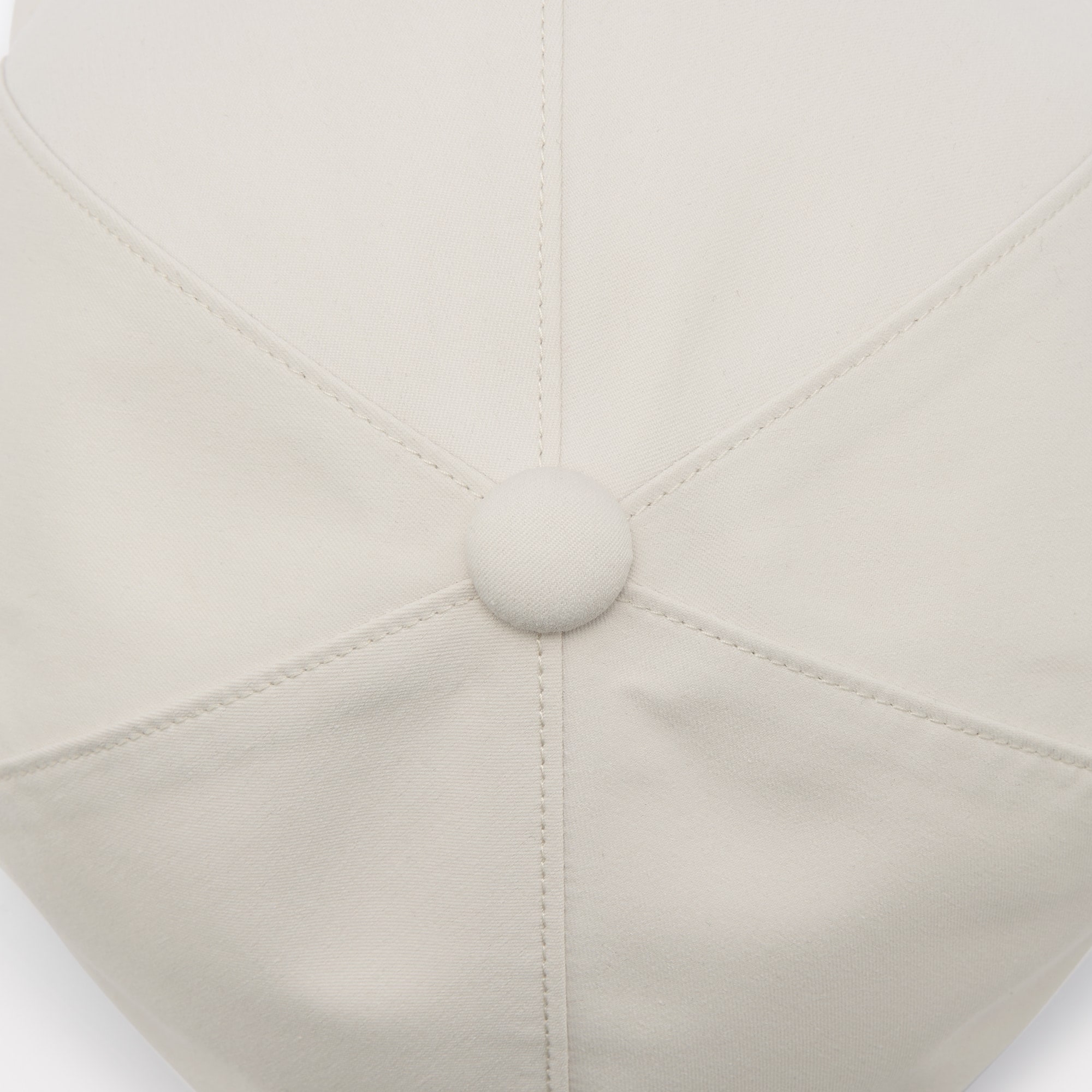 ＵＶカット　透湿撥水　防水テープ使い　キャップ