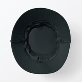 風を通す　ちいさくまとまる　バケットハット