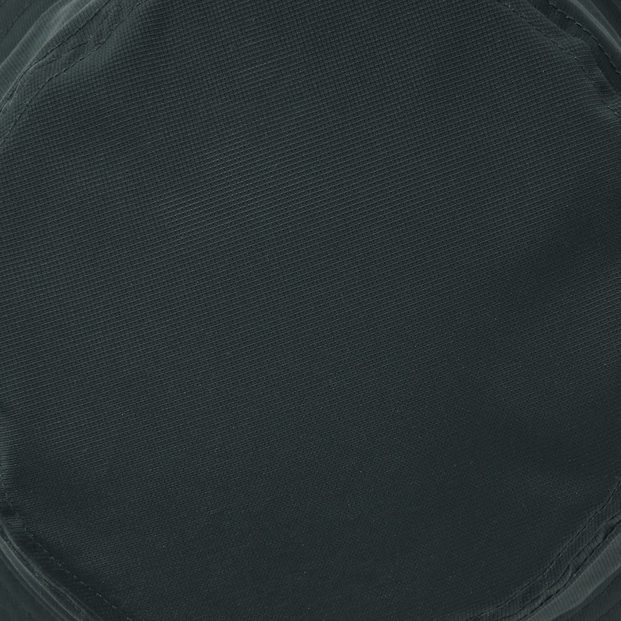 風を通す　ちいさくまとまる　バケットハット