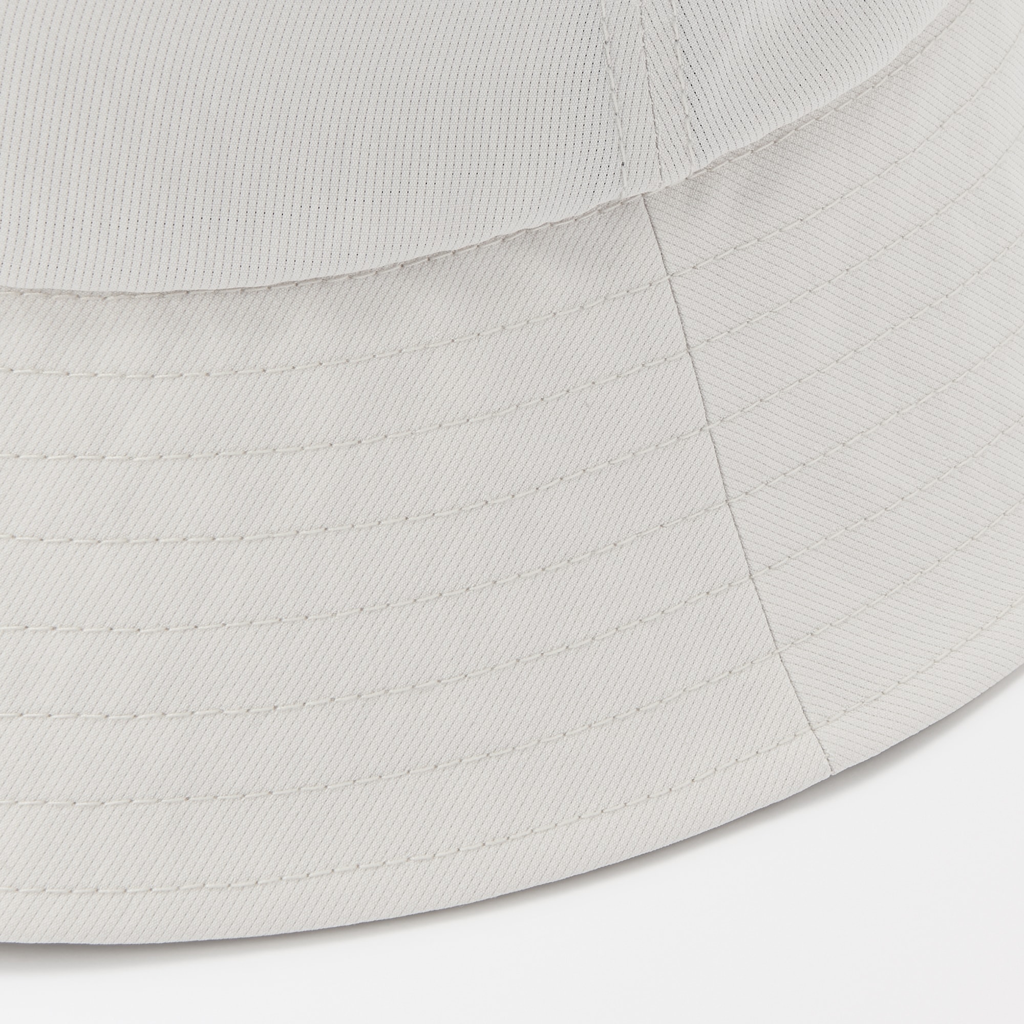 風を通す　ちいさくまとまる　バケットハット