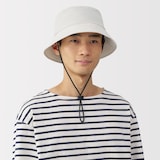 風を通す　ちいさくまとまる　バケットハット