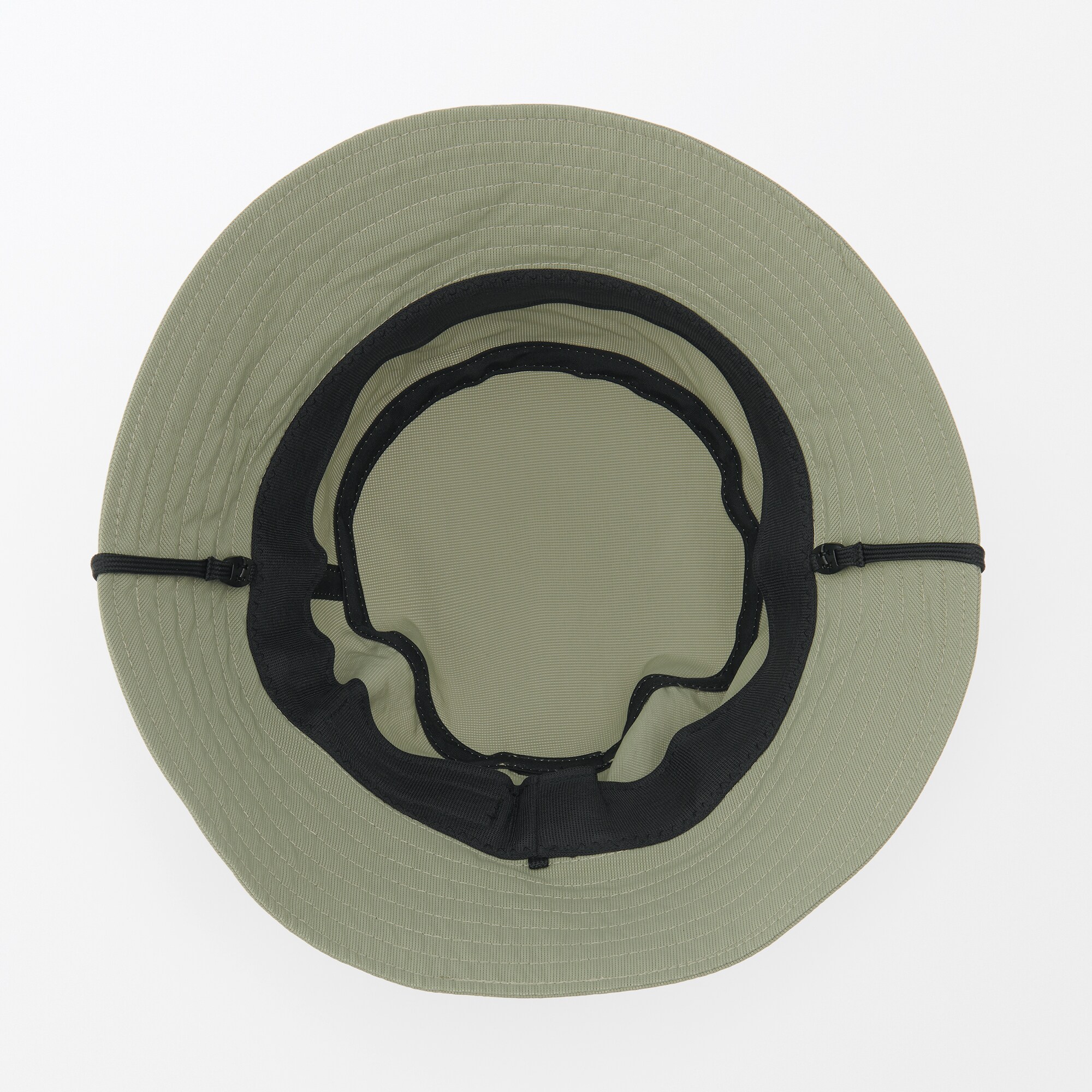 風を通す　ちいさくまとまる　バケットハット