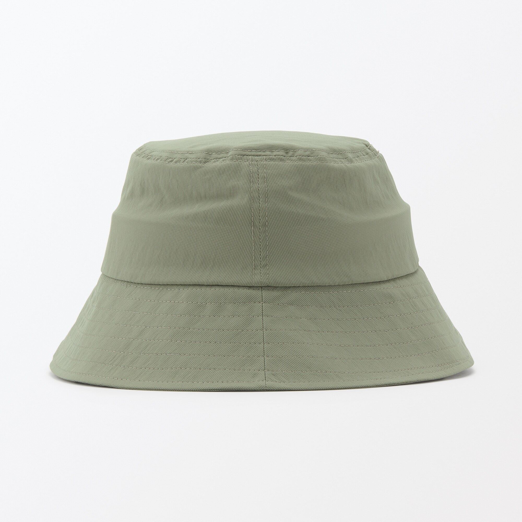 風を通す　ちいさくまとまる　バケットハット