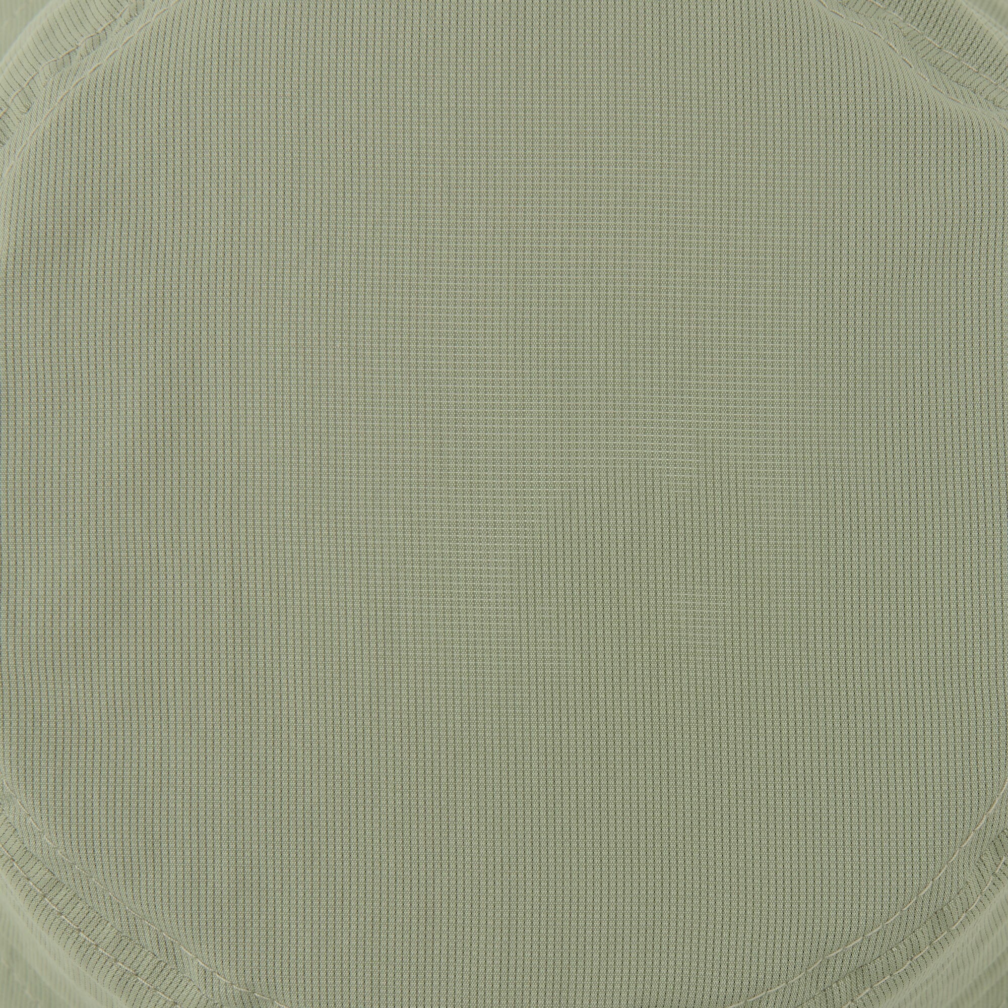 風を通す　ちいさくまとまる　バケットハット