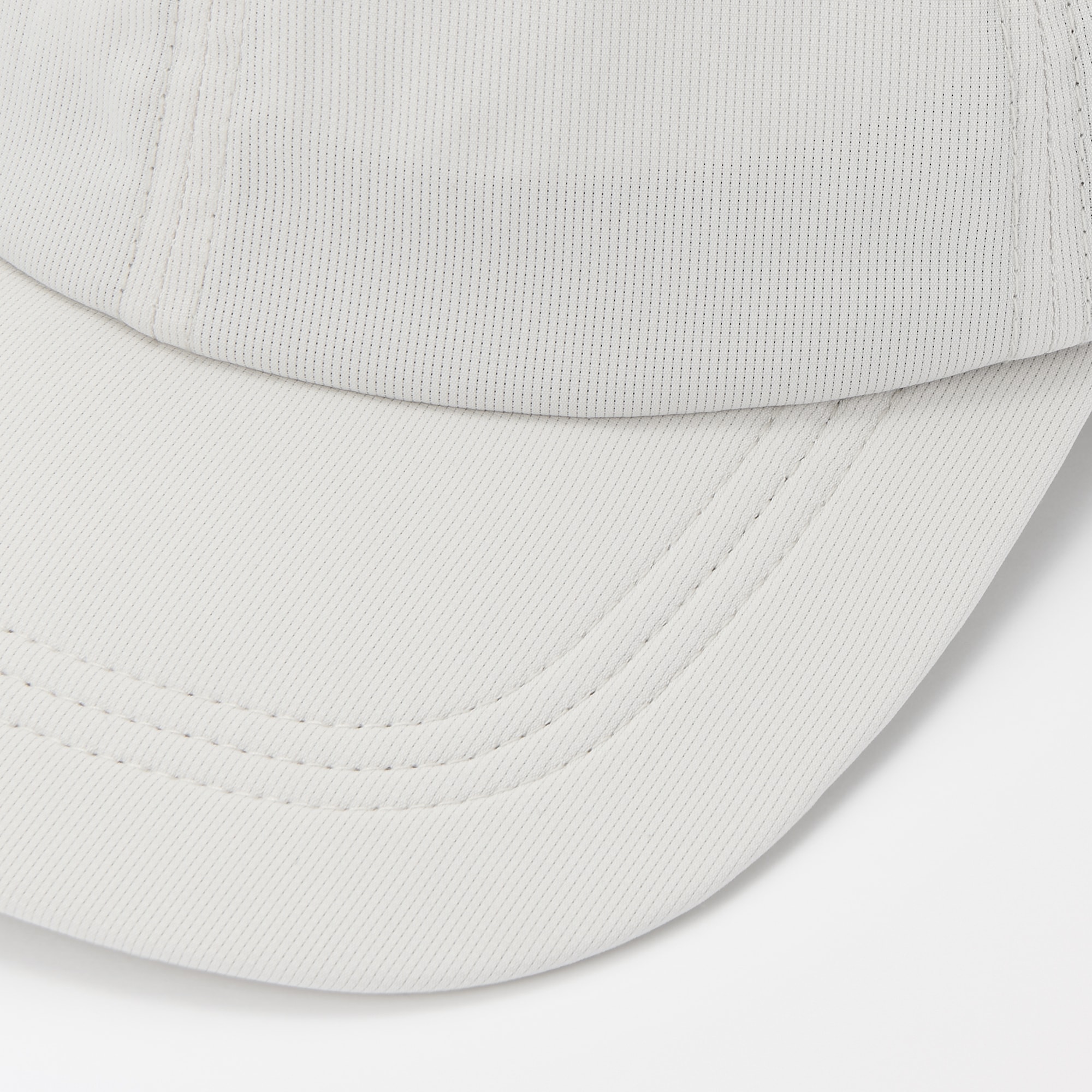 風を通す　ちいさくまとまる　キャップ