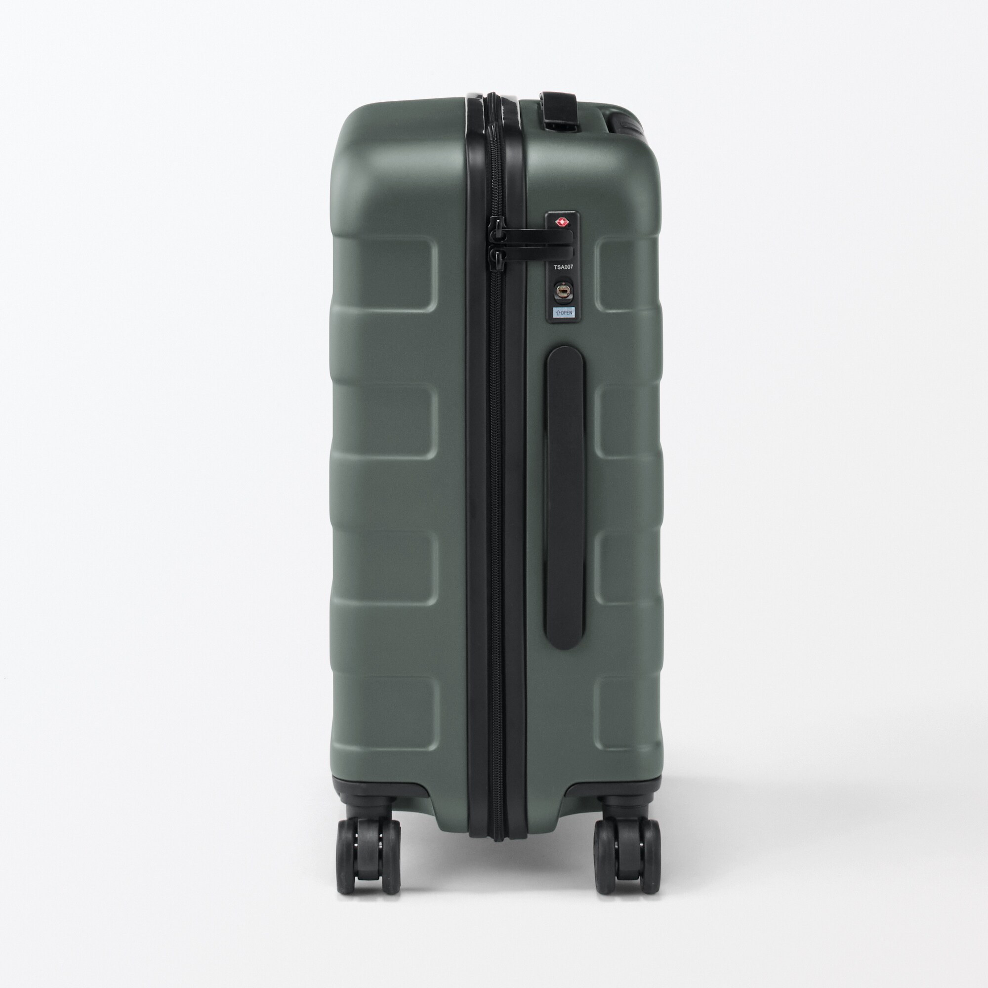 バーを自由に調節できる　ハードキャリーケース（３６Ｌ）