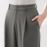 婦人　撥水　タックストレートパンツ