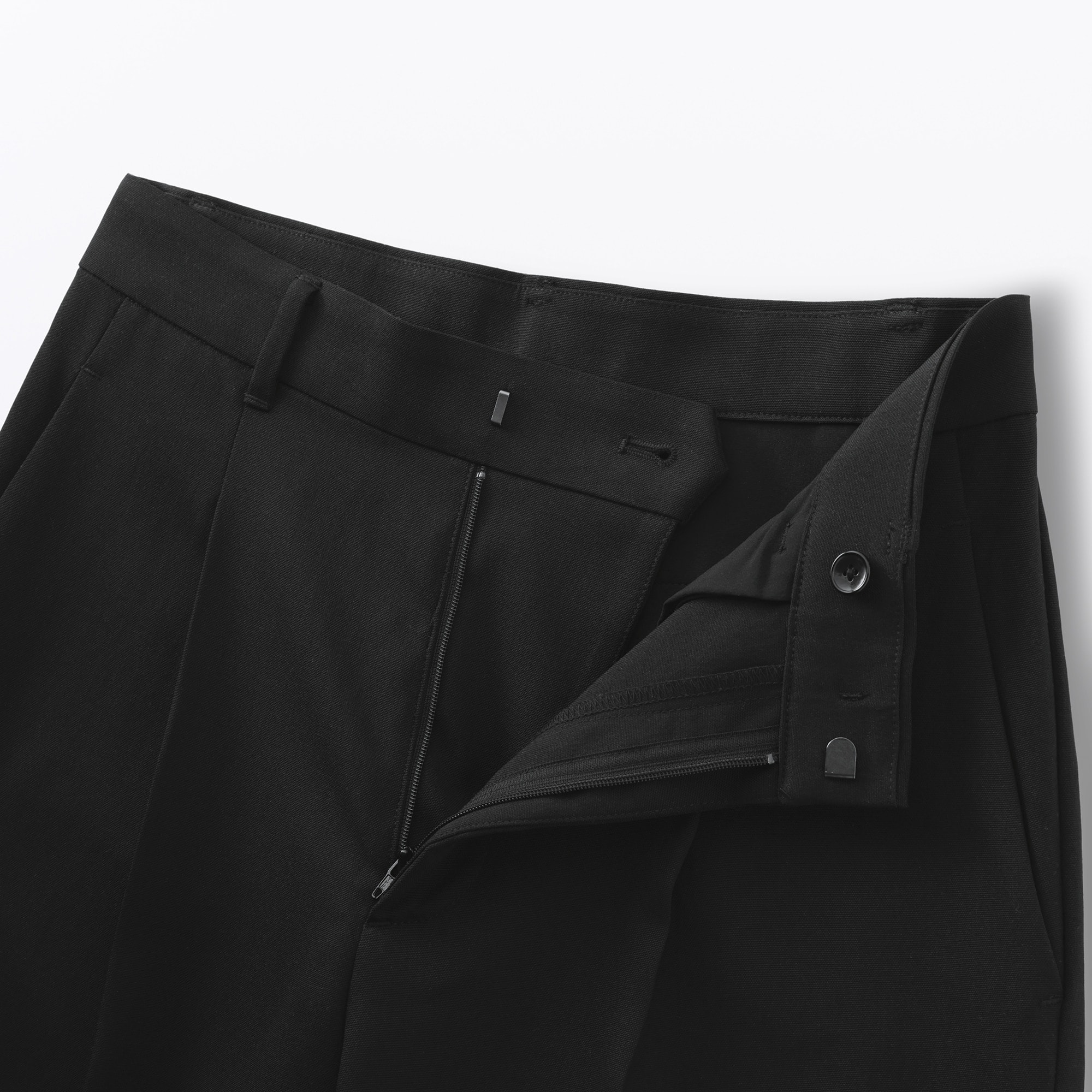 婦人　撥水　タックストレートパンツ