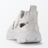 スニーカーサンダル