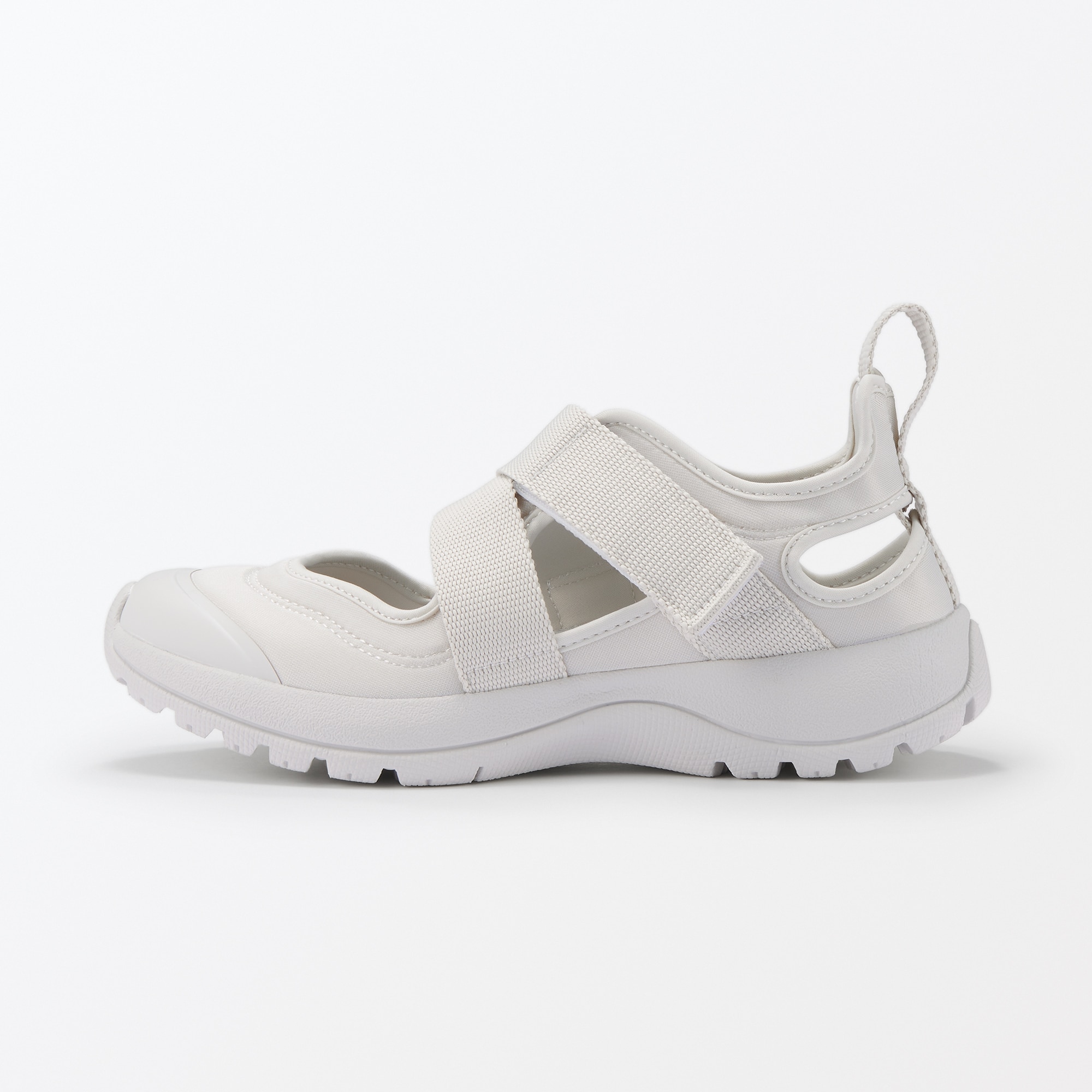 スニーカーサンダル