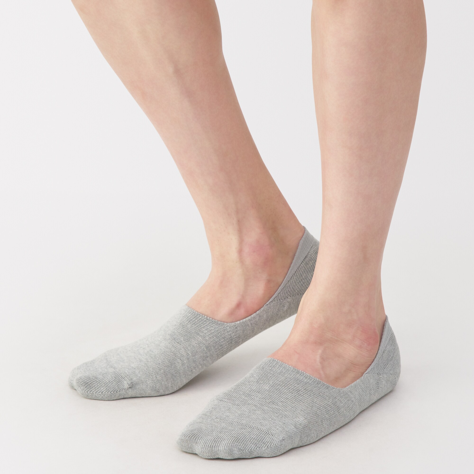 紳士　足なり直角　かかと滑り止め付き　浅履き　スニーカーイン